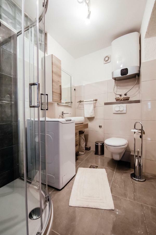 Heart Of Town Apartment Zadar Exterior photo