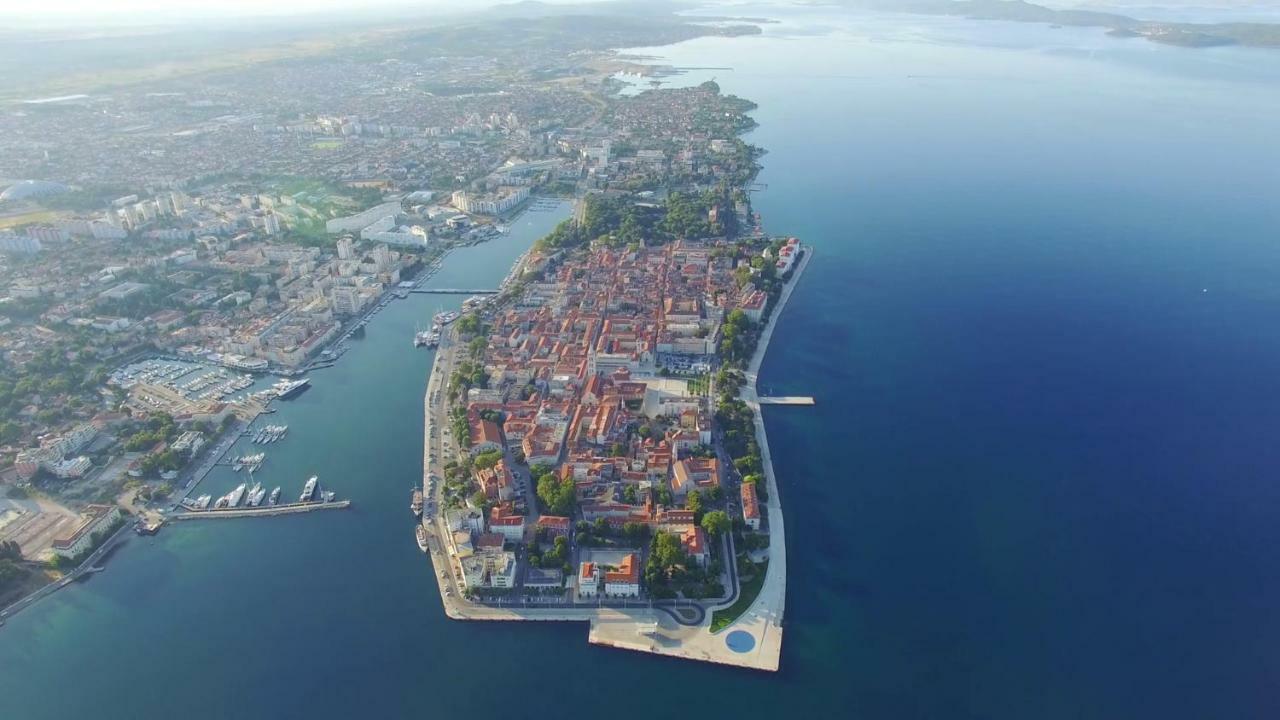 Heart Of Town Apartment Zadar Exterior photo
